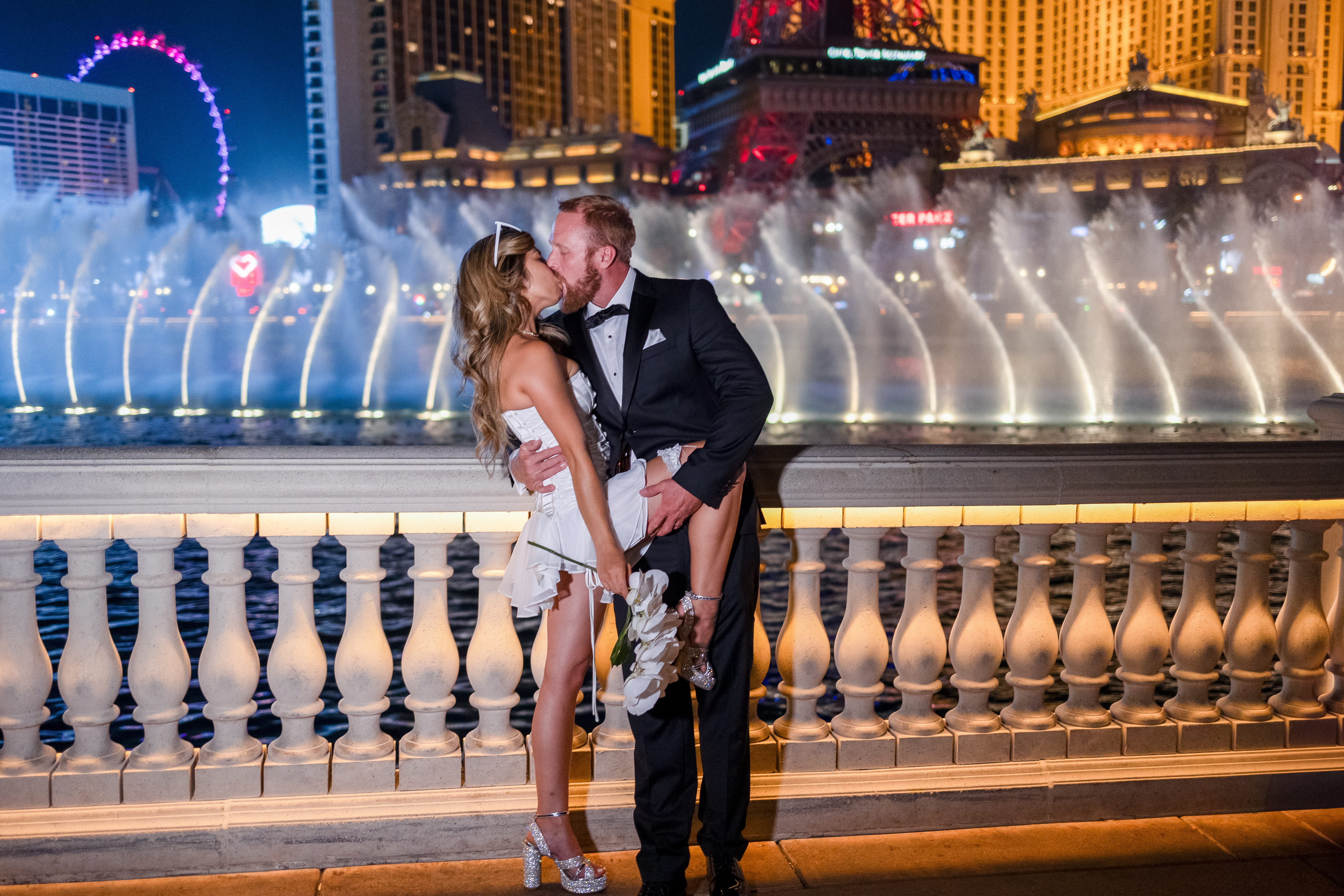 Strip Wedding Photo Tour