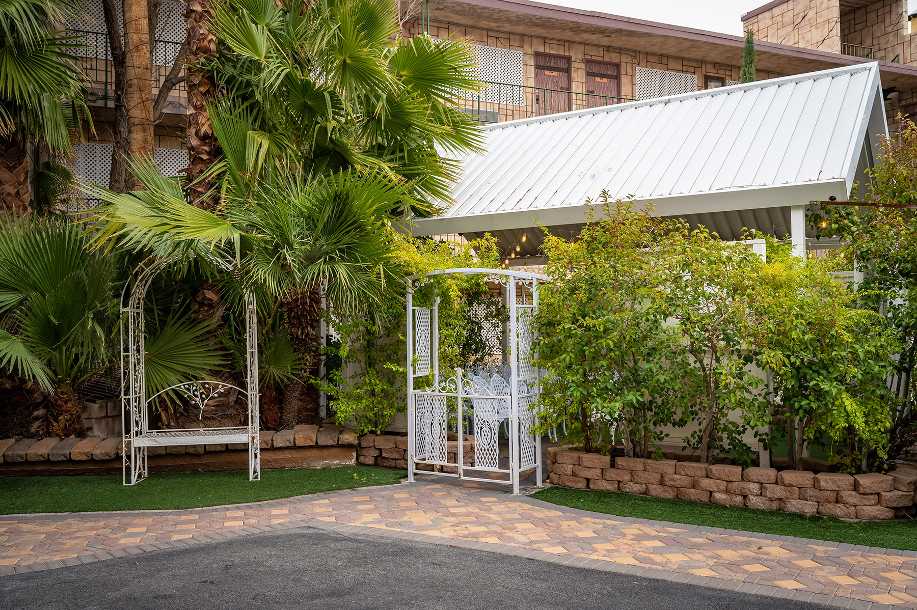 The Bell Garden outdoor wedding chapel 
